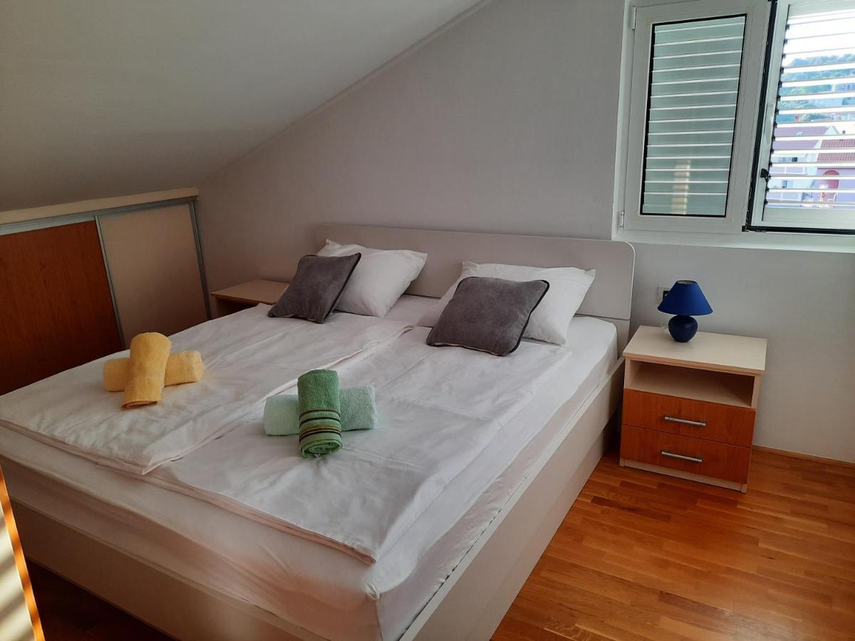 Apartman Martina Palit Exterior foto